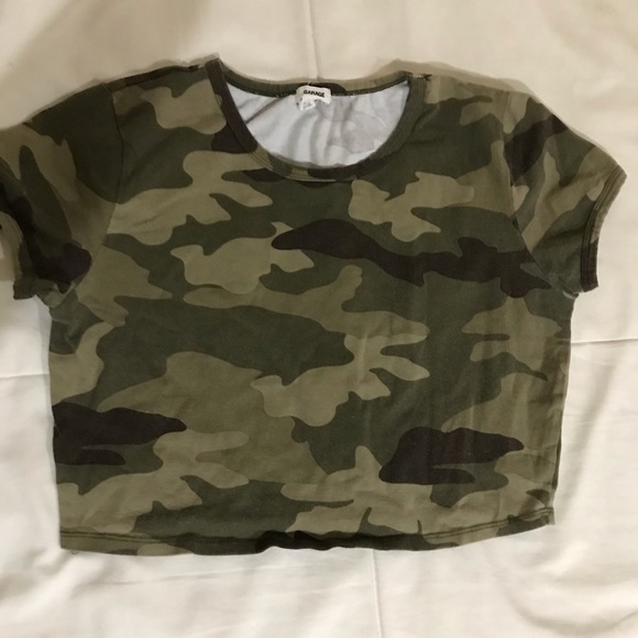 Camo crop top - Picture 2 of 3